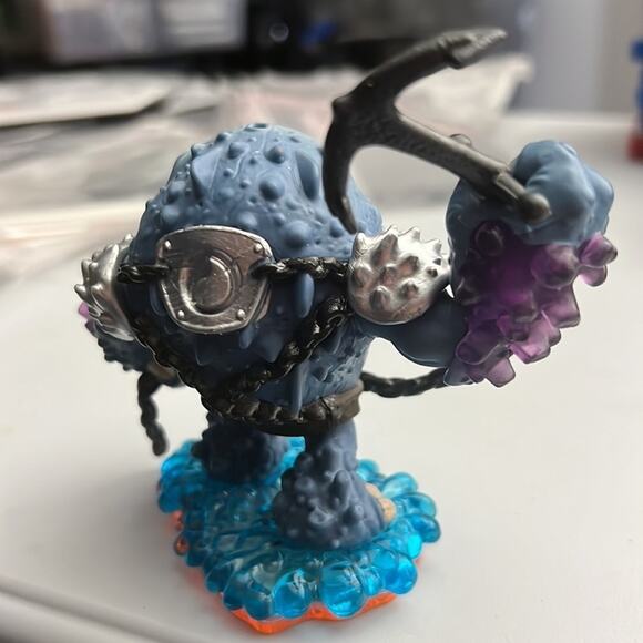 THUMPBACK Skylanders Giants Figure - Picture 5 of 6